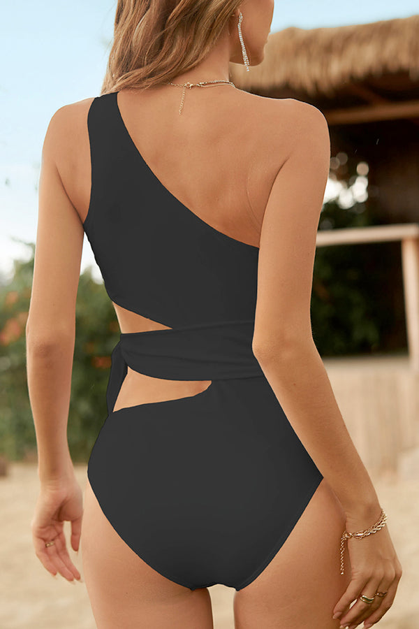One-Piece One-Shoulder Bikini